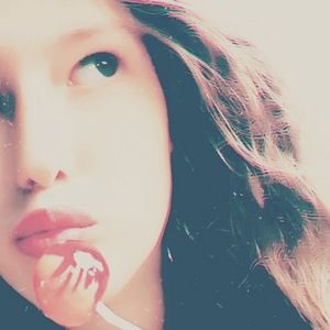 Meet your Posher, Evelyn